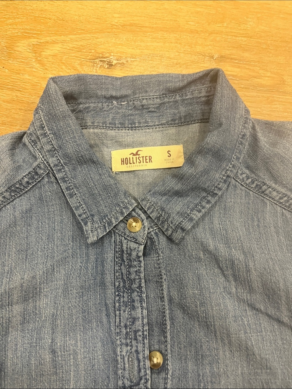 Hollister Light Blue Denim Button-Down Shirt - Picture 3 of 4